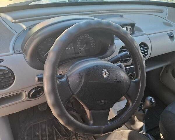 Белый Рено Кенгу, объемом двигателя 1.9 л и пробегом 391 тыс. км за 2800 $, фото 3 на Automoto.ua