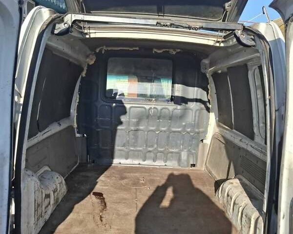 Белый Рено Кенгу, объемом двигателя 1.9 л и пробегом 391 тыс. км за 2800 $, фото 6 на Automoto.ua