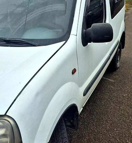 Білий Рено Кєнгу, об'ємом двигуна 1.9 л та пробігом 370 тис. км за 3200 $, фото 1 на Automoto.ua