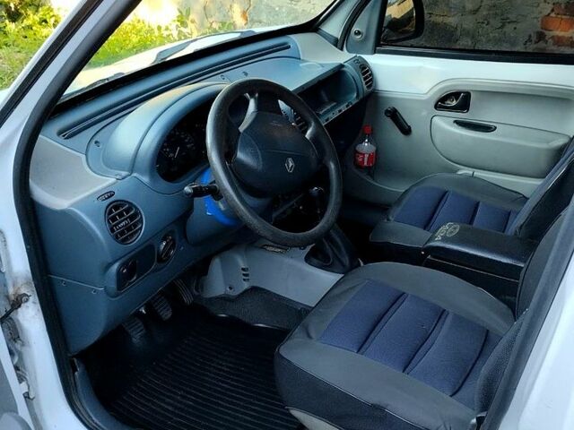 Білий Рено Кєнгу, об'ємом двигуна 1.9 л та пробігом 245 тис. км за 2550 $, фото 3 на Automoto.ua