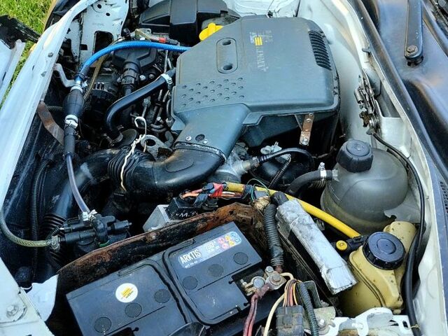 Білий Рено Кєнгу, об'ємом двигуна 1.9 л та пробігом 245 тис. км за 2550 $, фото 6 на Automoto.ua