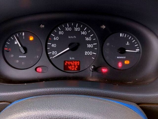 Білий Рено Кєнгу, об'ємом двигуна 1.9 л та пробігом 245 тис. км за 2550 $, фото 5 на Automoto.ua