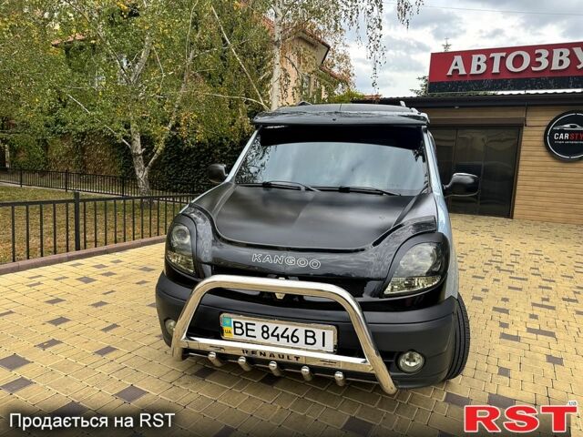 Білий Рено Кєнгу, об'ємом двигуна 1.5 л та пробігом 400 тис. км за 4999 $, фото 2 на Automoto.ua