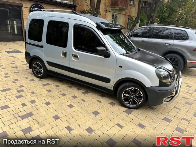 Білий Рено Кєнгу, об'ємом двигуна 1.5 л та пробігом 400 тис. км за 4999 $, фото 3 на Automoto.ua
