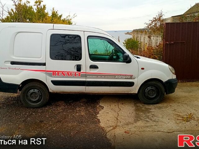 Белый Рено Кенгу, объемом двигателя 1.5 л и пробегом 315 тыс. км за 3200 $, фото 1 на Automoto.ua