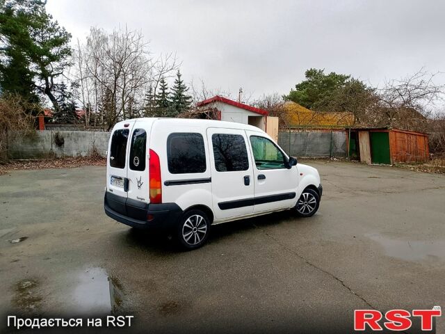 Белый Рено Кенгу, объемом двигателя 1.5 л и пробегом 290 тыс. км за 3300 $, фото 1 на Automoto.ua