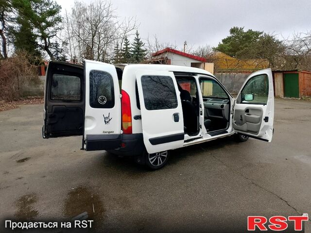 Белый Рено Кенгу, объемом двигателя 1.5 л и пробегом 290 тыс. км за 3300 $, фото 8 на Automoto.ua