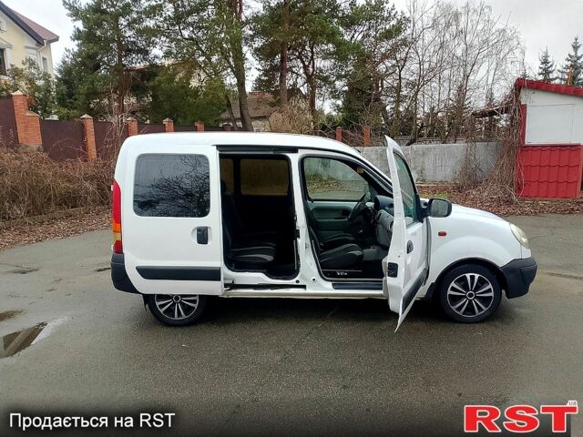 Белый Рено Кенгу, объемом двигателя 1.5 л и пробегом 290 тыс. км за 3300 $, фото 10 на Automoto.ua