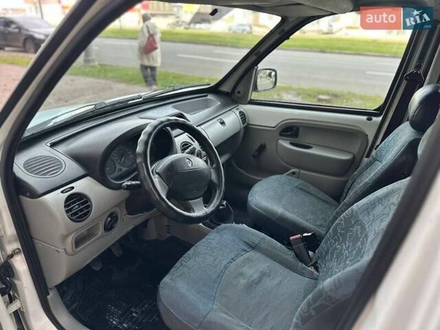 Белый Рено Кенгу, объемом двигателя 1.9 л и пробегом 220 тыс. км за 3200 $, фото 7 на Automoto.ua