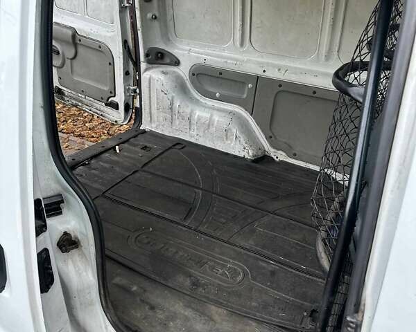 Белый Рено Кенгу, объемом двигателя 1.9 л и пробегом 220 тыс. км за 3200 $, фото 9 на Automoto.ua