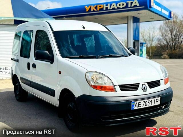 Белый Рено Кенгу, объемом двигателя 1.5 л и пробегом 240 тыс. км за 4700 $, фото 5 на Automoto.ua