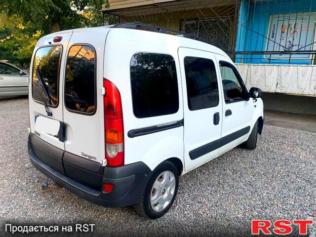 Белый Рено Кенгу, объемом двигателя 1.5 л и пробегом 225 тыс. км за 4300 $, фото 2 на Automoto.ua