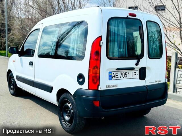 Белый Рено Кенгу, объемом двигателя 1.5 л и пробегом 240 тыс. км за 4700 $, фото 3 на Automoto.ua