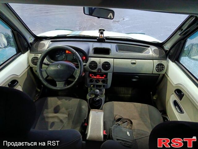 Белый Рено Кенгу, объемом двигателя 1.4 л и пробегом 344 тыс. км за 3999 $, фото 8 на Automoto.ua