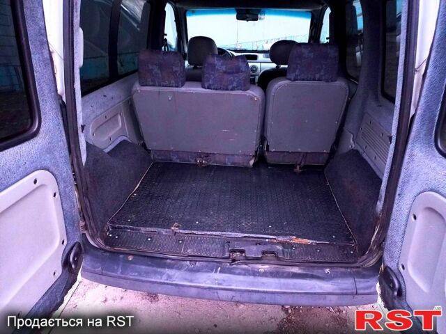 Білий Рено Кєнгу, об'ємом двигуна 1.5 л та пробігом 325 тис. км за 3600 $, фото 8 на Automoto.ua