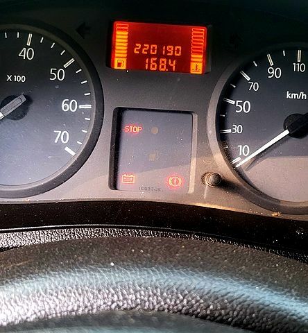 Белый Рено Кенгу, объемом двигателя 1.5 л и пробегом 220 тыс. км за 4700 $, фото 5 на Automoto.ua