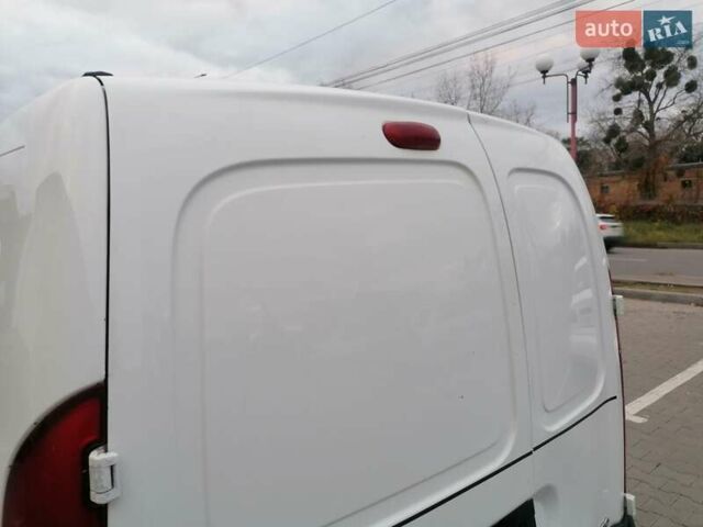 Рено Кенгу 2006 в Виннице на Automoto.ua Белый Рено Кенгу, объемом двигателя 1.4 л и пробегом 236 тыс. км за 2150 $, фото 1 на Automoto.ua