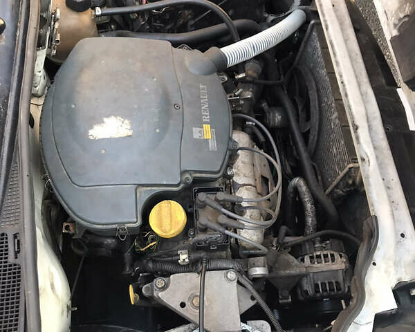 Білий Рено Кєнгу, об'ємом двигуна 1.39 л та пробігом 350 тис. км за 2500 $, фото 3 на Automoto.ua