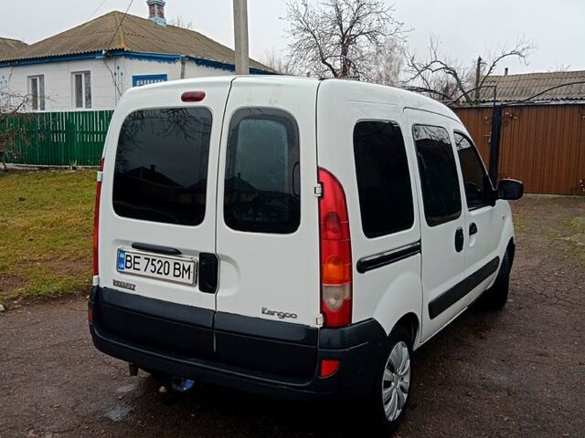 Белый Рено Кенгу, объемом двигателя 1.5 л и пробегом 185 тыс. км за 4600 $, фото 3 на Automoto.ua