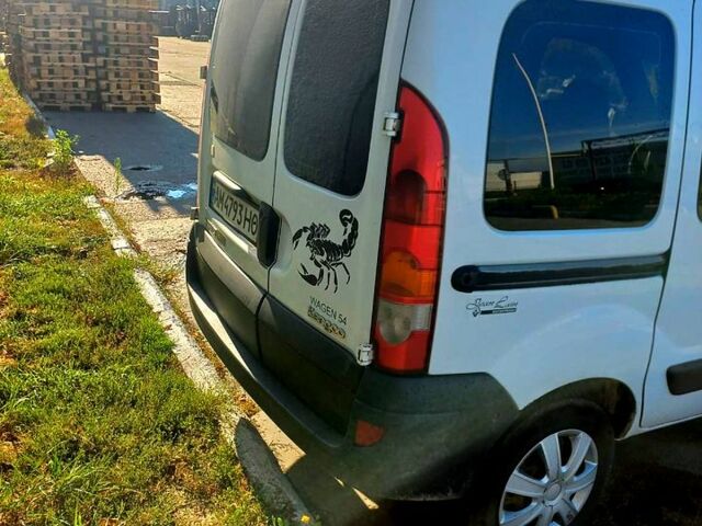 Білий Рено Кєнгу, об'ємом двигуна 1.5 л та пробігом 290 тис. км за 4290 $, фото 1 на Automoto.ua