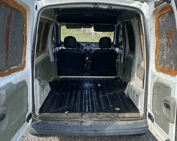 Білий Рено Кєнгу, об'ємом двигуна 1.39 л та пробігом 238 тис. км за 2450 $, фото 13 на Automoto.ua