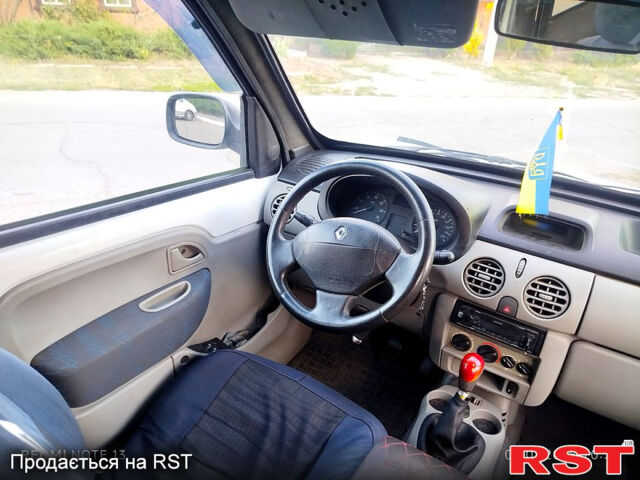 Білий Рено Кєнгу, об'ємом двигуна 1.5 л та пробігом 288 тис. км за 4300 $, фото 11 на Automoto.ua