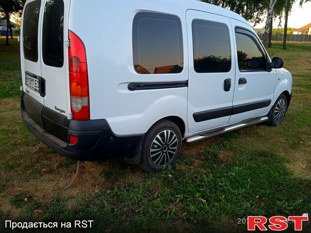 Белый Рено Кенгу, объемом двигателя 1.5 л и пробегом 471 тыс. км за 4500 $, фото 1 на Automoto.ua