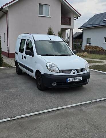 Белый Рено Кенгу, объемом двигателя 1.46 л и пробегом 265 тыс. км за 3800 $, фото 2 на Automoto.ua