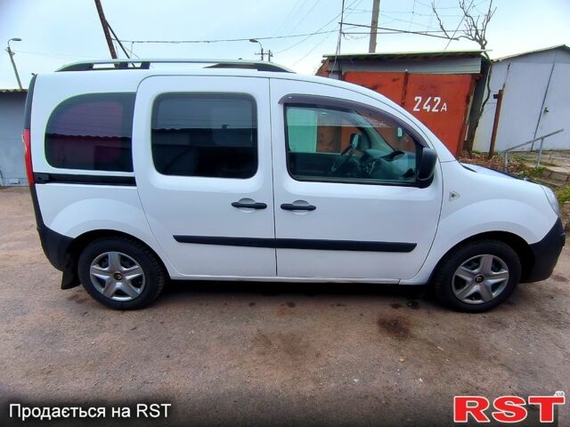 Рено Кенгу 2008 в Одессе на Automoto.ua Белый Рено Кенгу, объемом двигателя 1.5 л и пробегом 365 тыс. км за 5400 $, фото 2 на Automoto.ua