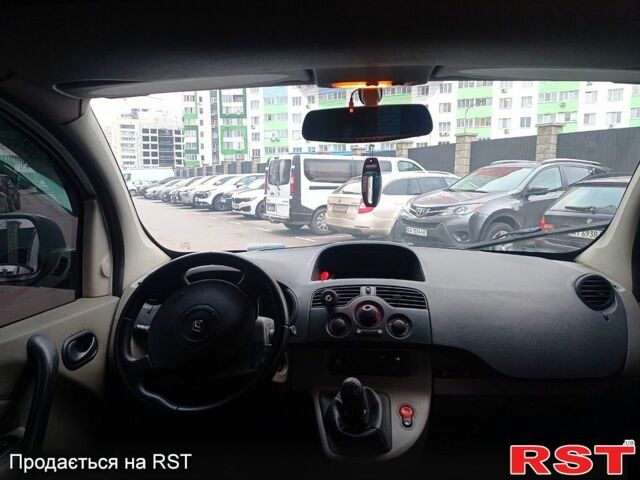 Белый Рено Кенгу, объемом двигателя 1.5 л и пробегом 27300 тыс. км за 6500 $, фото 1 на Automoto.ua