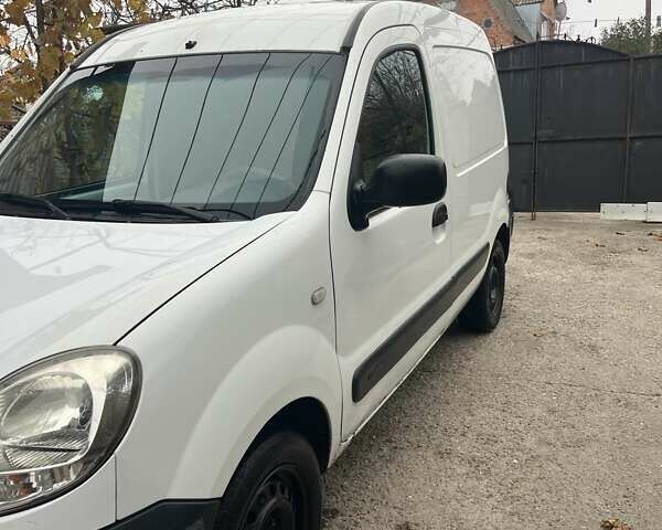 Белый Рено Кенгу, объемом двигателя 1.9 л и пробегом 324 тыс. км за 3600 $, фото 2 на Automoto.ua