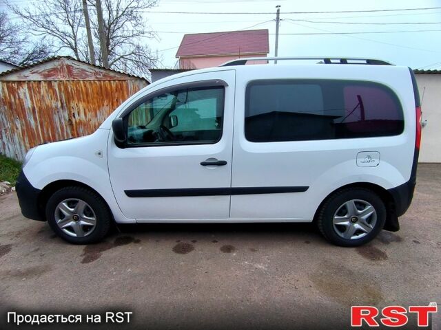 Рено Кенгу 2008 в Одессе на Automoto.ua Белый Рено Кенгу, объемом двигателя 1.5 л и пробегом 365 тыс. км за 5400 $, фото 4 на Automoto.ua