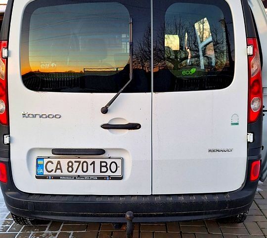 Белый Рено Кенгу, объемом двигателя 1.5 л и пробегом 203 тыс. км за 5500 $, фото 7 на Automoto.ua
