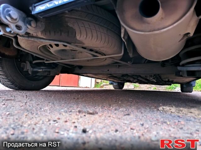 Рено Кенгу 2008 в Одессе на Automoto.ua Белый Рено Кенгу, объемом двигателя 1.5 л и пробегом 365 тыс. км за 5400 $, фото 6 на Automoto.ua