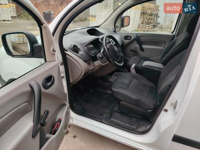 Білий Рено Кєнгу, об'ємом двигуна 1.46 л та пробігом 298 тис. км за 4900 $, фото 6 на Automoto.ua