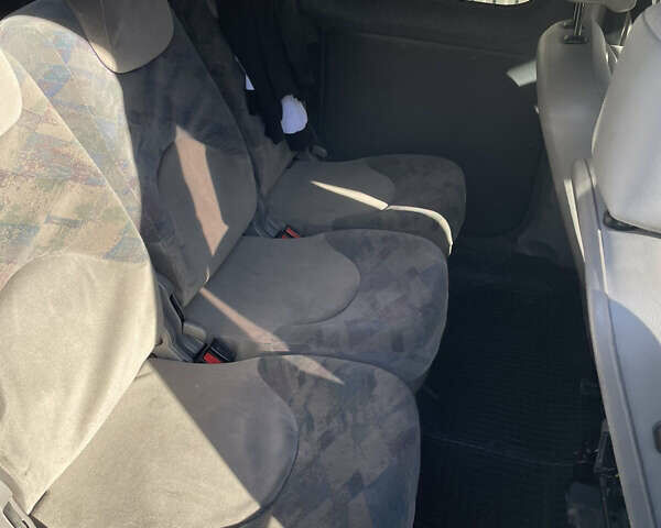 Белый Рено Кенгу, объемом двигателя 1.46 л и пробегом 254 тыс. км за 4100 $, фото 6 на Automoto.ua