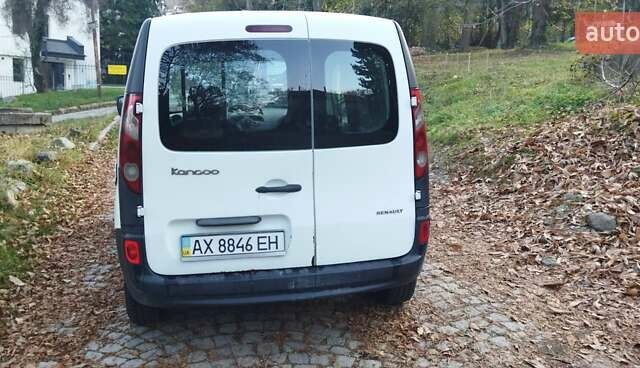 Белый Рено Кенгу, объемом двигателя 1.5 л и пробегом 385 тыс. км за 2100 $, фото 7 на Automoto.ua