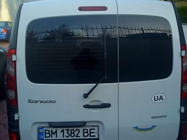Рено Кєнгу 2009 у Тернополі на Automoto.ua Білий Рено Кєнгу, об'ємом двигуна 1.5 л та пробігом 240 тис. км за 5400 $, фото 2 на Automoto.ua