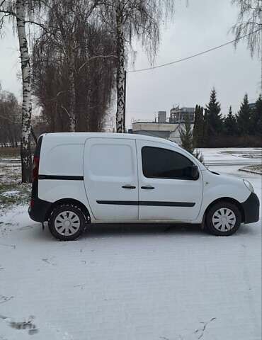 Белый Рено Кенгу, объемом двигателя 1.46 л и пробегом 401 тыс. км за 4500 $, фото 6 на Automoto.ua