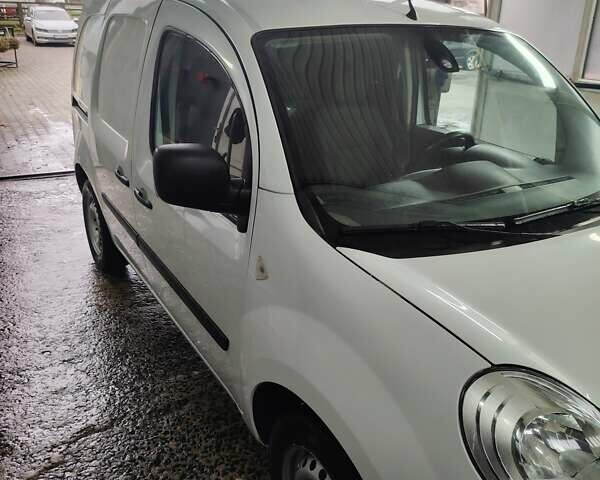 Білий Рено Кєнгу, об'ємом двигуна 1.46 л та пробігом 298 тис. км за 4900 $, фото 2 на Automoto.ua