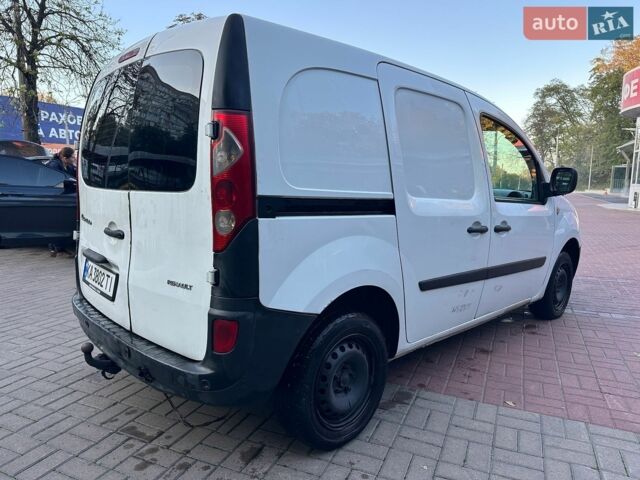 Белый Рено Кенгу, объемом двигателя 1.46 л и пробегом 297 тыс. км за 3850 $, фото 6 на Automoto.ua