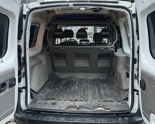 Білий Рено Кєнгу, об'ємом двигуна 1.46 л та пробігом 326 тис. км за 6200 $, фото 10 на Automoto.ua