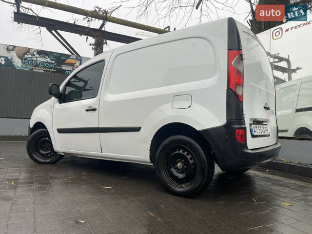 Білий Рено Кєнгу, об'ємом двигуна 1.46 л та пробігом 290 тис. км за 4999 $, фото 8 на Automoto.ua