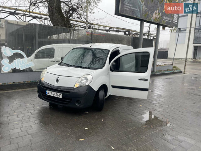 Білий Рено Кєнгу, об'ємом двигуна 1.46 л та пробігом 290 тис. км за 4999 $, фото 7 на Automoto.ua