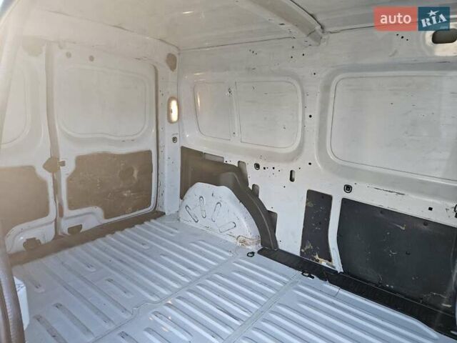 Білий Рено Кєнгу, об'ємом двигуна 1.5 л та пробігом 607 тис. км за 5500 $, фото 11 на Automoto.ua