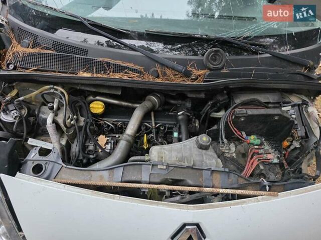 Белый Рено Кенгу, объемом двигателя 1.46 л и пробегом 280 тыс. км за 3100 $, фото 14 на Automoto.ua