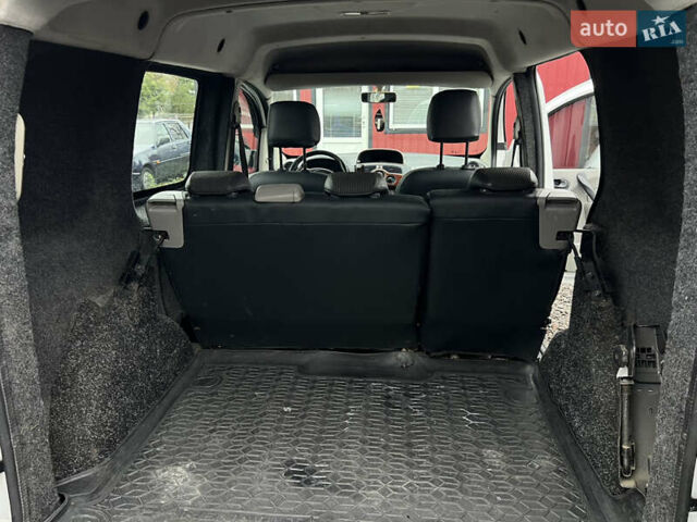 Білий Рено Кєнгу, об'ємом двигуна 1.46 л та пробігом 202 тис. км за 4550 $, фото 12 на Automoto.ua