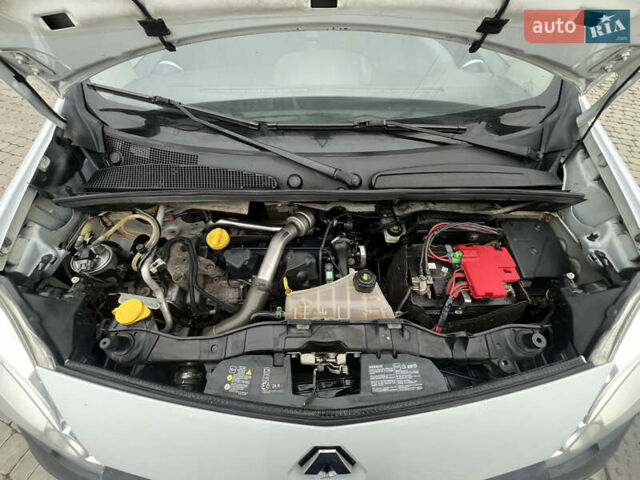 Белый Рено Кенгу, объемом двигателя 1.5 л и пробегом 262 тыс. км за 5750 $, фото 67 на Automoto.ua