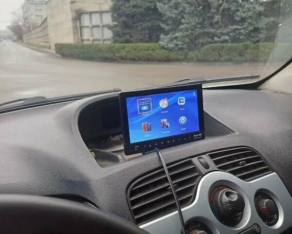 Білий Рено Кєнгу, об'ємом двигуна 1.5 л та пробігом 310 тис. км за 6300 $, фото 5 на Automoto.ua