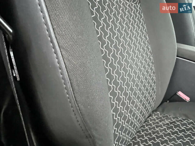 Белый Рено Кенгу, объемом двигателя 1.5 л и пробегом 262 тыс. км за 5750 $, фото 52 на Automoto.ua